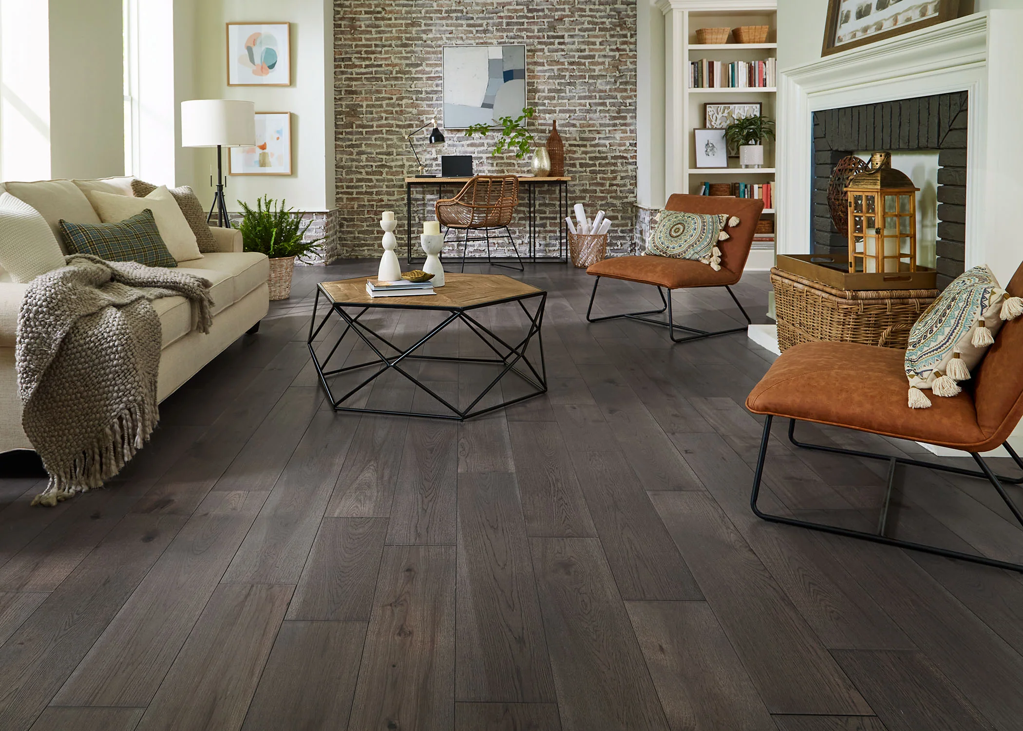 7/16 in. Bristol Tavern Hickory Distressed Engineered Hardwood Flooring - Sample - Image 2