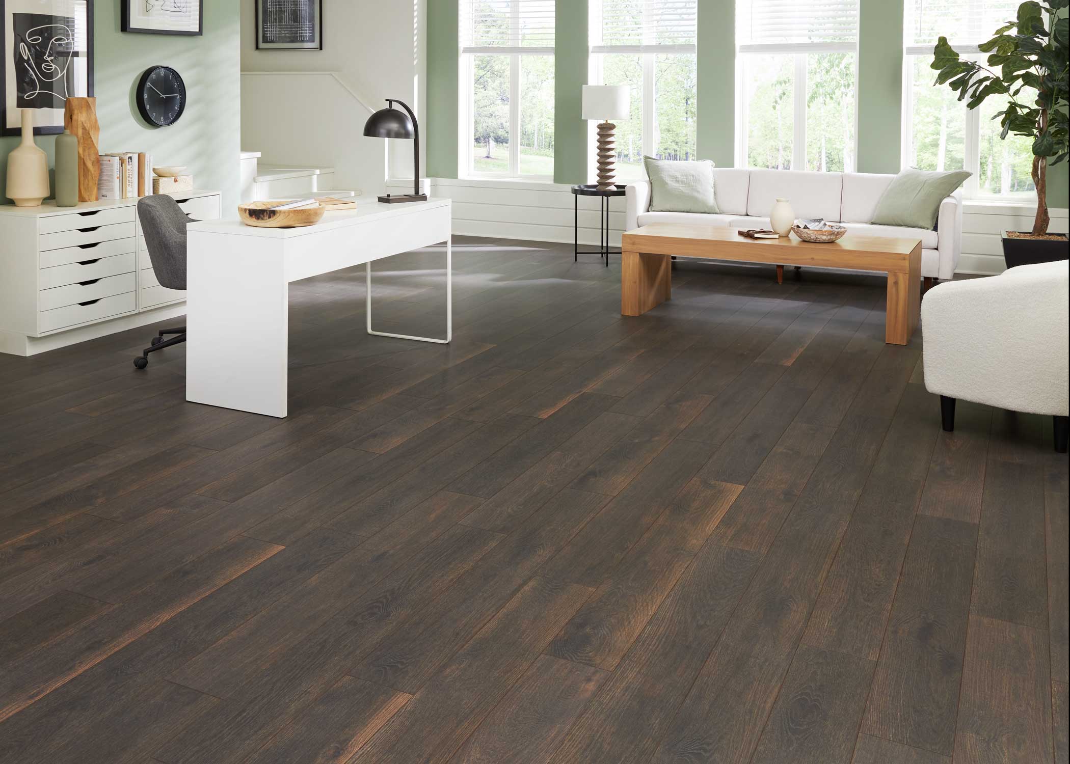 8mm w/pad Pendragon Peak Oak Water-Resistant Hybrid Resilient Flooring - Sample - Image 2