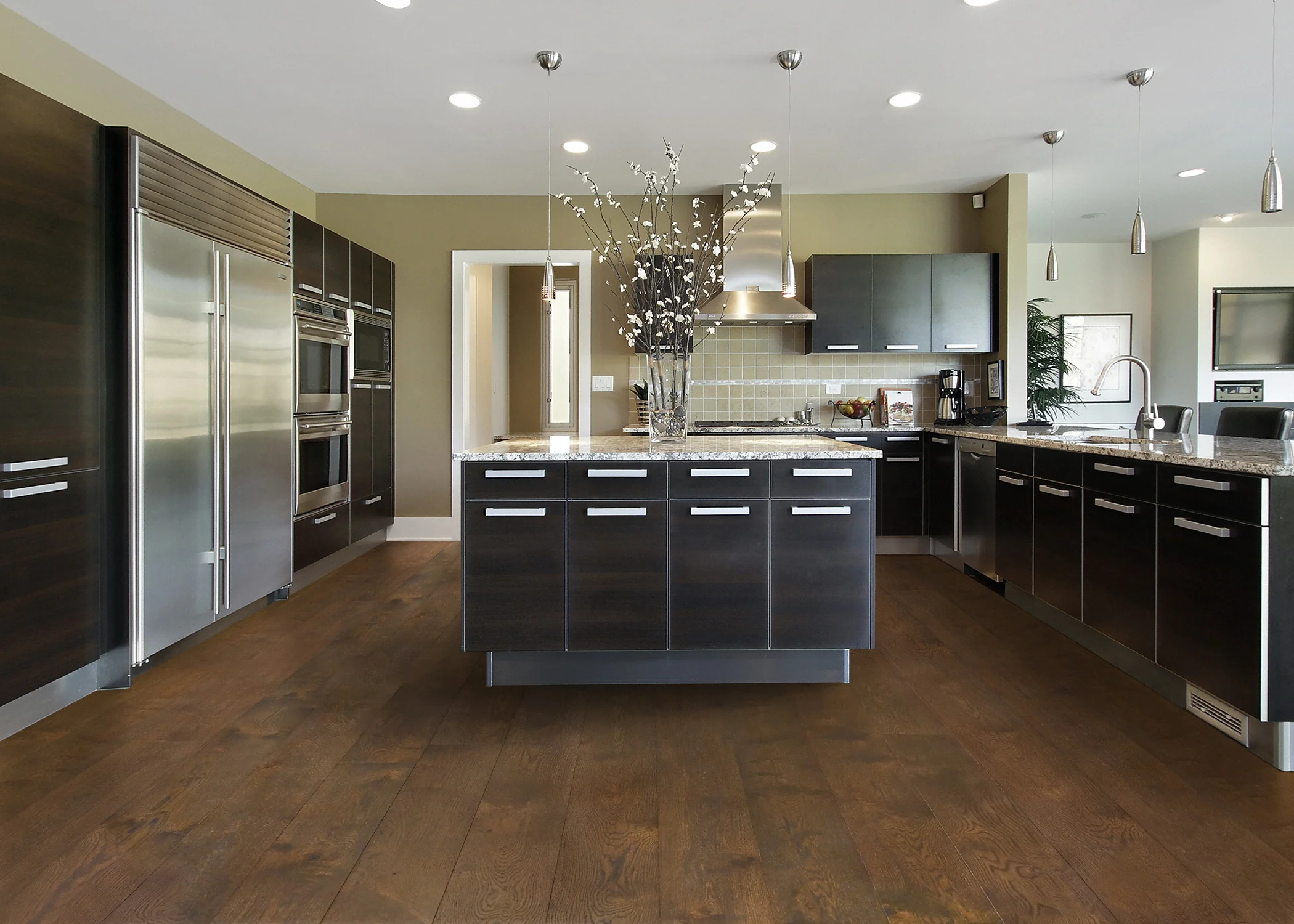 5/8 Milan White Oak Wire Brushed Prefinished Engineered Hardwood Flooring 7.5 in. Wide - Image 2